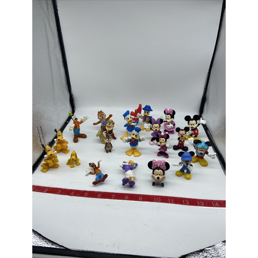 Disney PVC Figure Lot Mickey Minnie Donald Daisy Goofy Pluto Chip n Dale‎ 19pcs